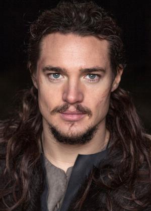 Alexander Dreymon